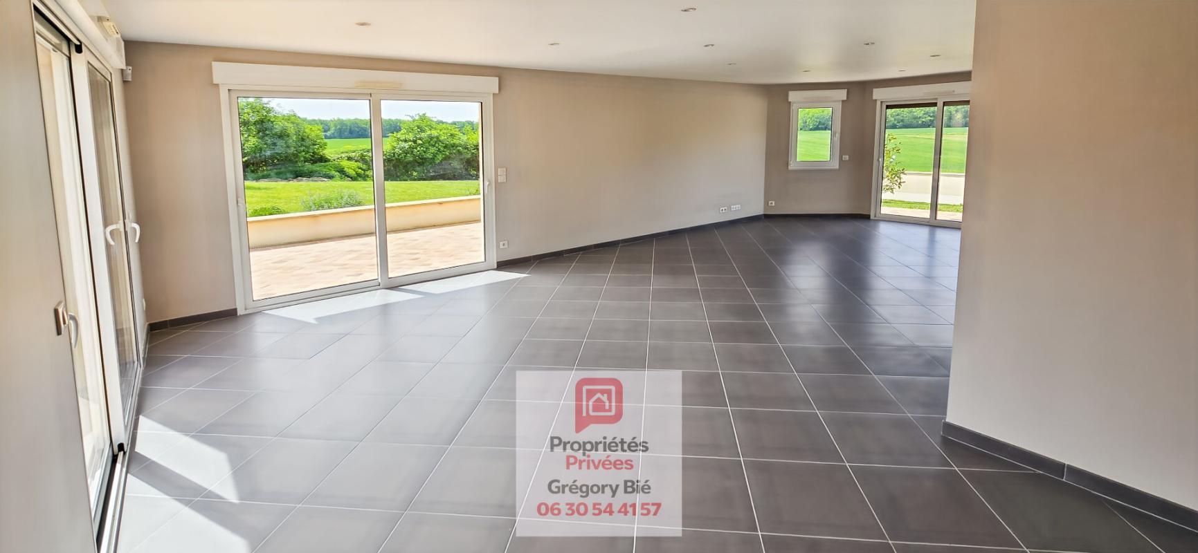 VILLENEUVE-LE-COMTE Maison récente7 pièce(s) 160 m2 9