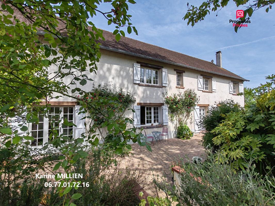 DREUX DREUX 28100 Maison individuelle - 1 étage - 5 chambres - Dépendance aménagée - Double garage - Terrain - 547000  HAI 1