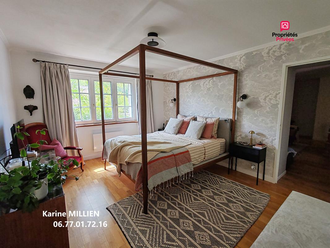 DREUX DREUX 28100 Maison individuelle - 1 étage - 5 chambres - Dépendance aménagée - Double garage - Terrain - 547000  HAI 16