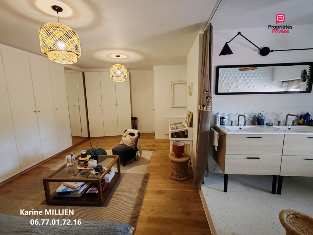 DREUX DREUX 28100 Maison individuelle - 1 étage - 5 chambres - Dépendance aménagée - Double garage - Terrain - 547000  HAI 18