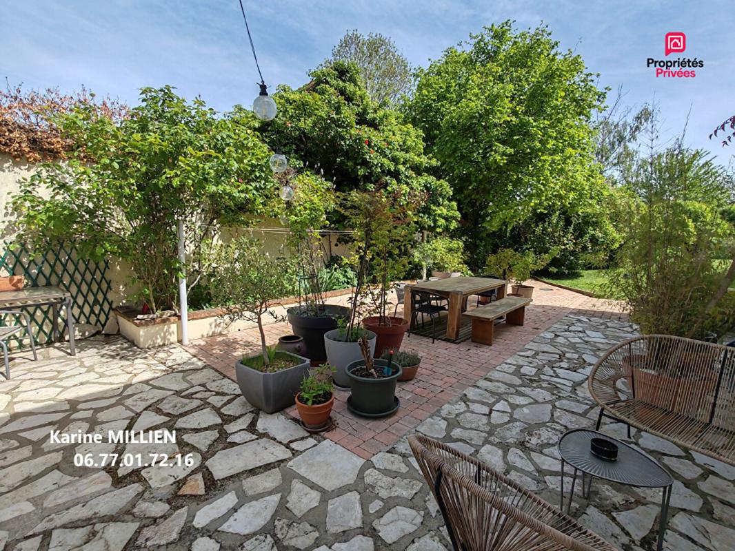 DREUX DREUX 28100 Maison individuelle - 1 étage - 5 chambres - Dépendance aménagée - Double garage - Terrain - 547000  HAI 4