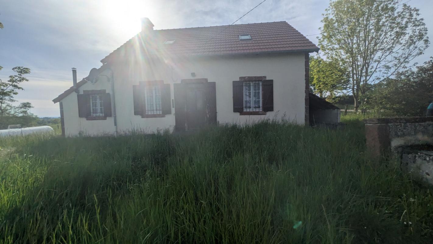 SAINT-LEON Maison de campagne avec toit récent et dépendances 2