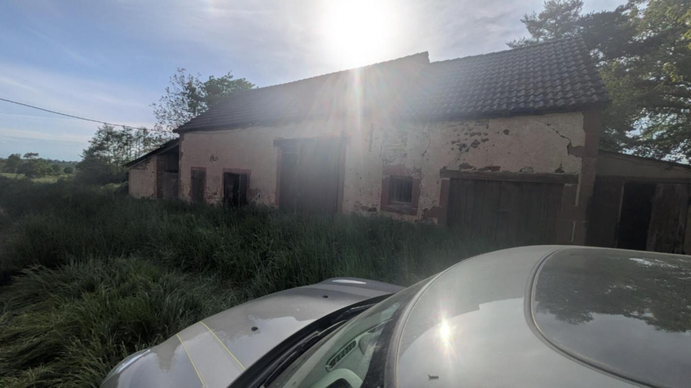 SAINT-LEON Maison de campagne avec toit récent et dépendances 3