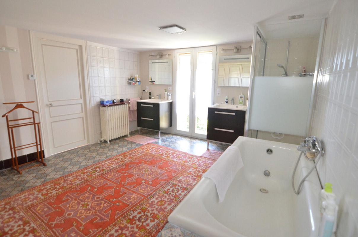 ALENCON Maison 19ème avec grand jardin et garage 15