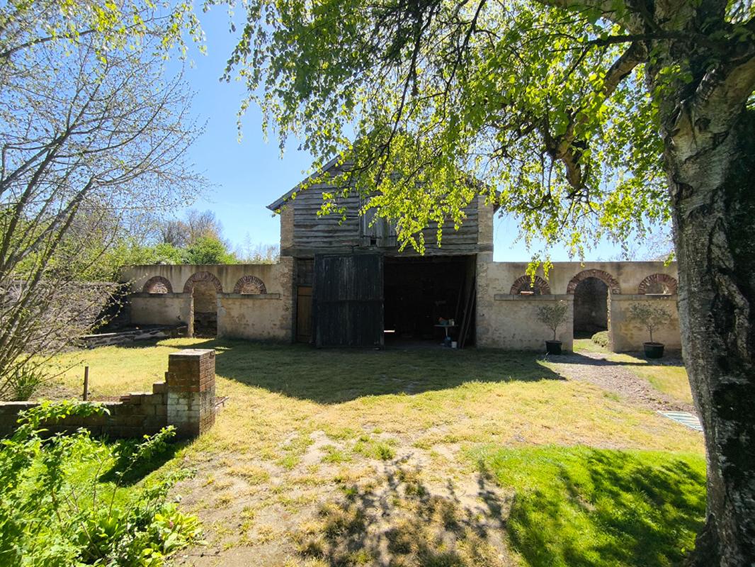 ALENCON Maison 19ème avec grand jardin et garage 5