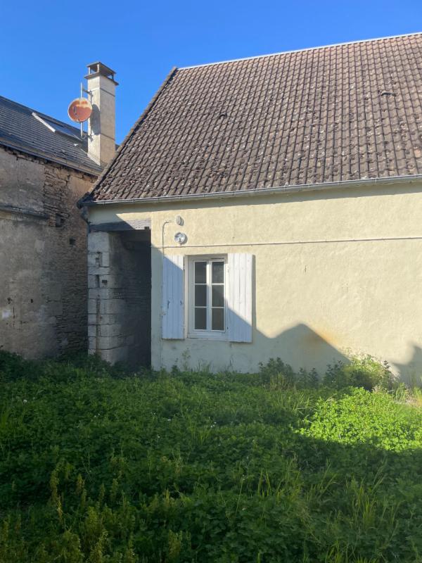 MEILLANT Maison de village à fort potentiel  133 m² + combles aménageables  Proche Saint-Amand-Montrond 7