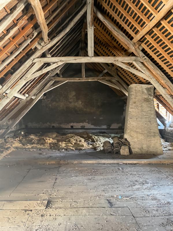MEILLANT Maison de village à fort potentiel  133 m² + combles aménageables  Proche Saint-Amand-Montrond 9