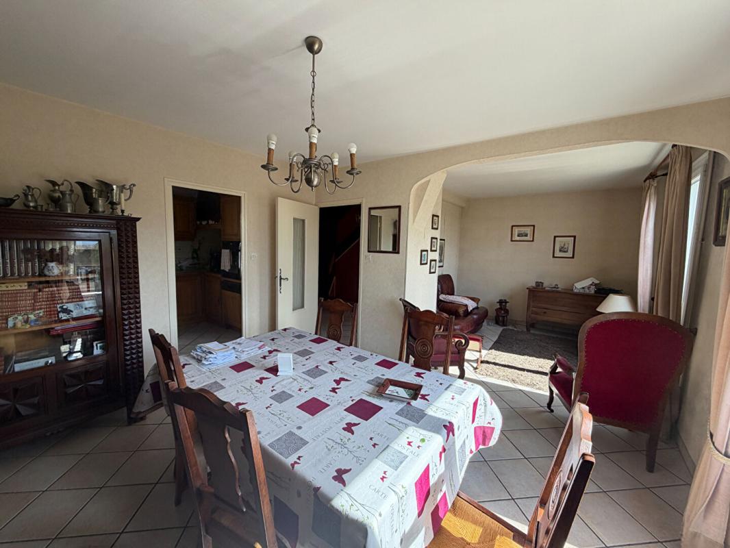 COULANGES-LES-NEVERS Maison Coulanges Les Nevers 4 pièce(s) 87 m2 4