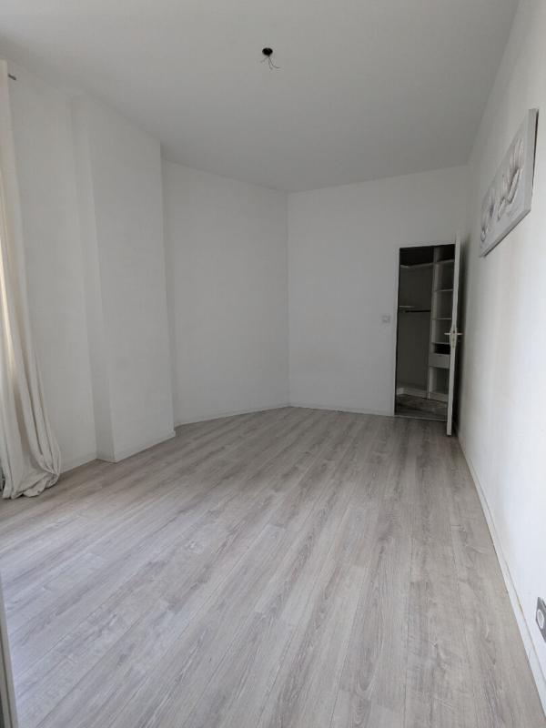 TASSIN-LA-DEMI-LUNE Appartement Tassin La Demi Lune 4 pièce(s) 85.78 m2 9