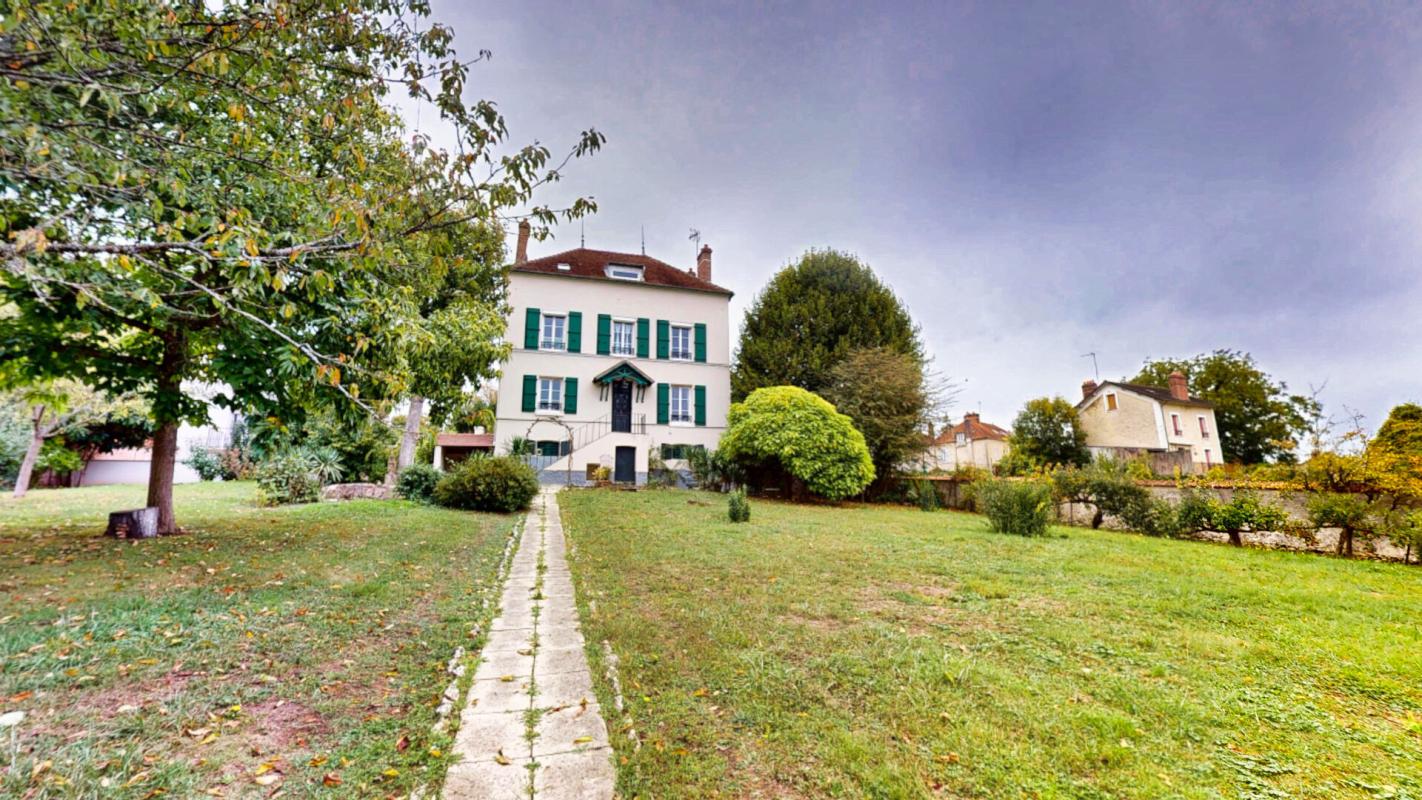 COULOMMIERS MAISON BOURGEOISE  229 M2 + dépendance 155 m2 PRIX  467900 2