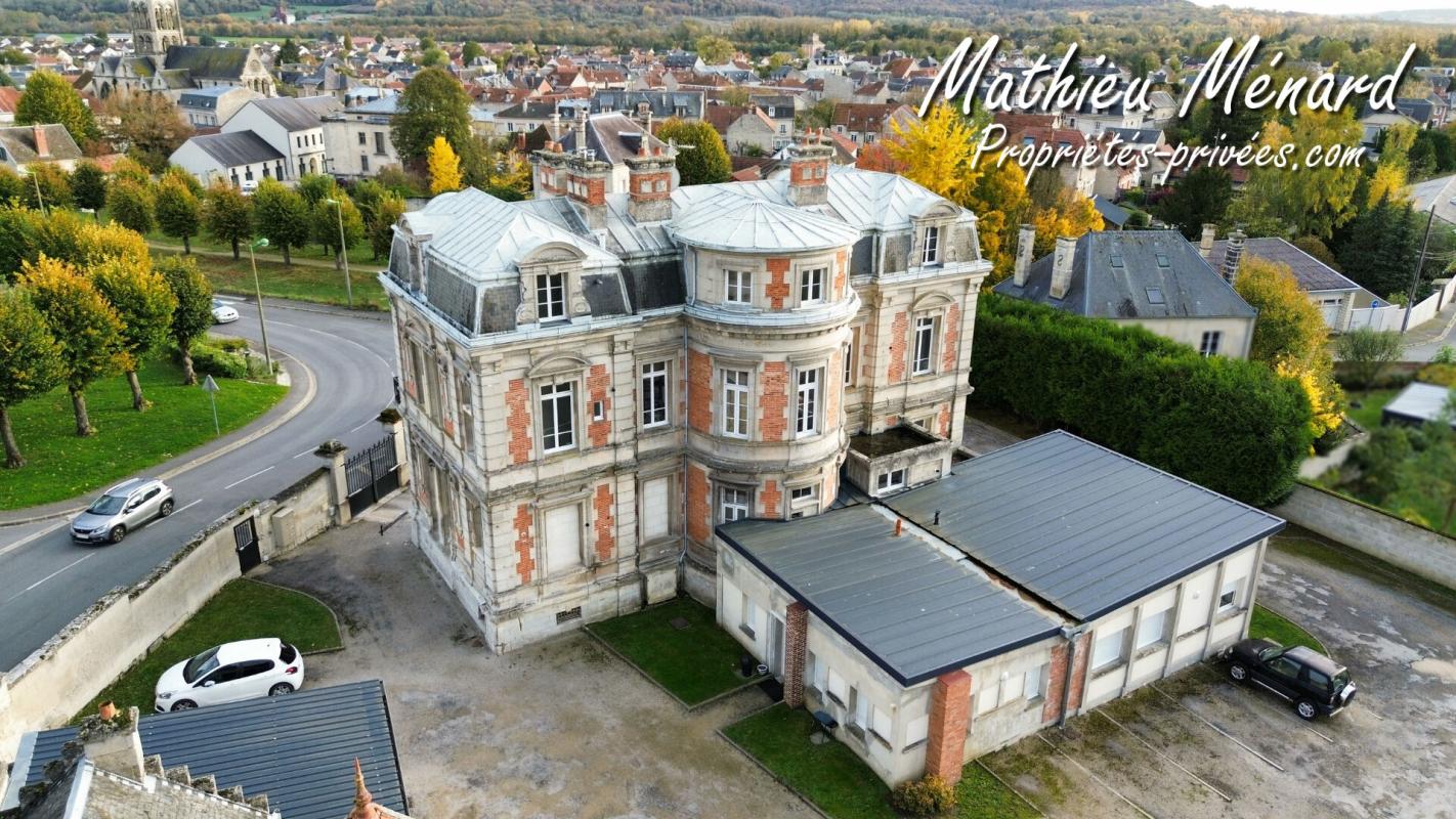 SOISSONS Immeuble de rapport - Pleine propriété - 8 appartements T3 avec stationnements privatifs 2
