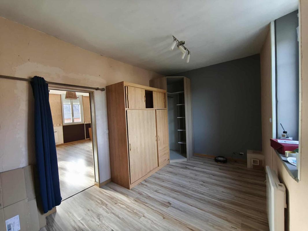 OEUILLY Maison 8 pièce(s) 211 m2 10
