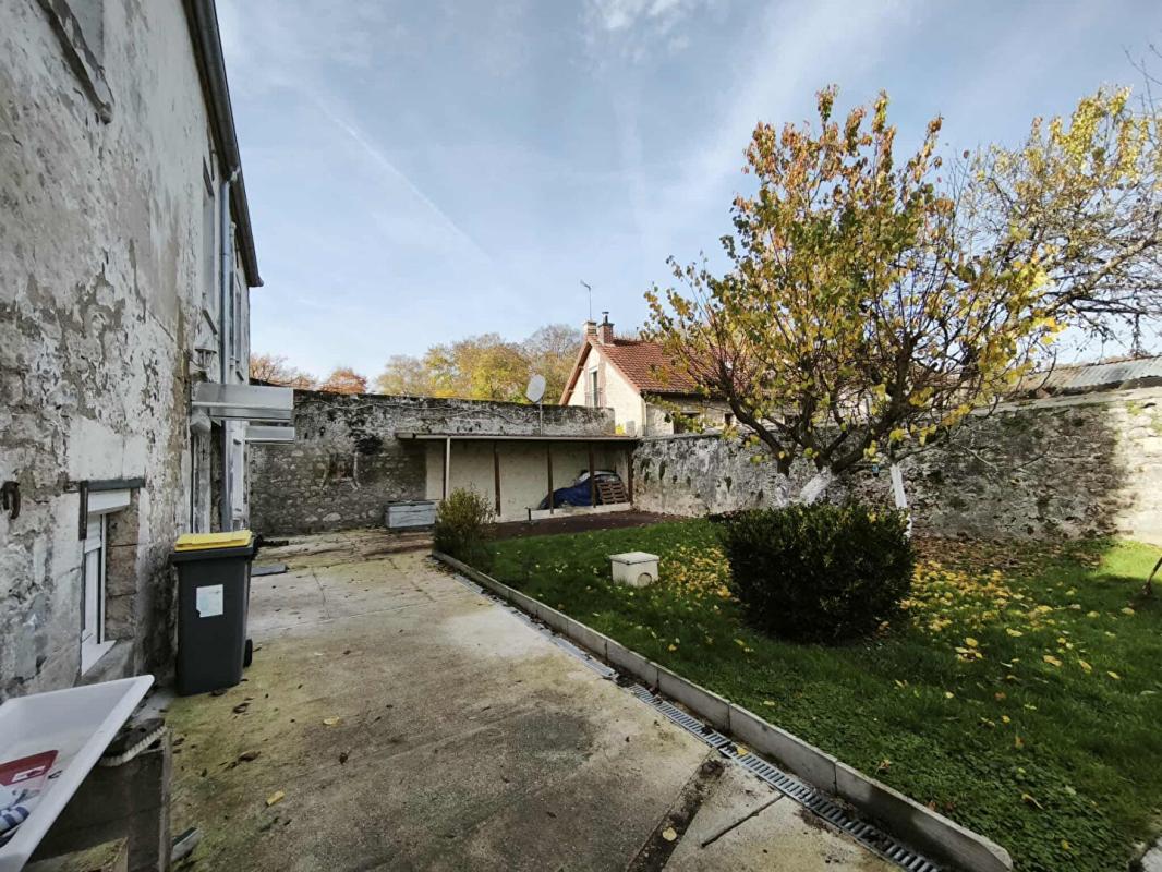 OEUILLY Maison 8 pièce(s) 211 m2 13