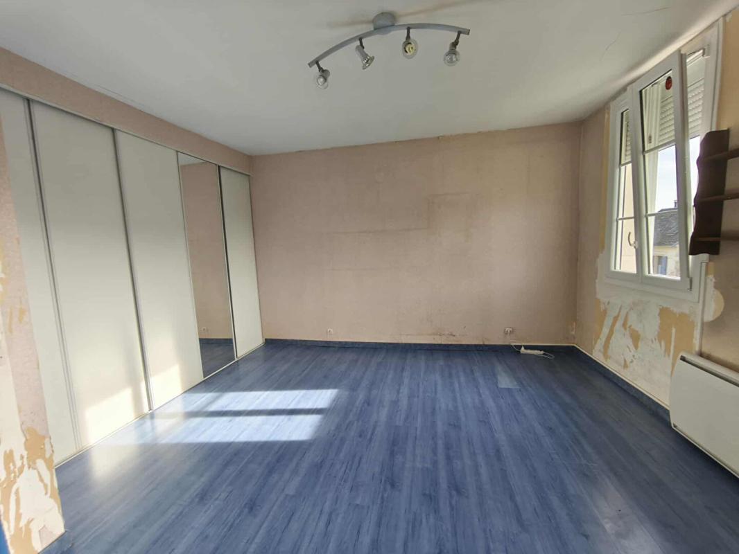OEUILLY Maison 8 pièce(s) 211 m2 7