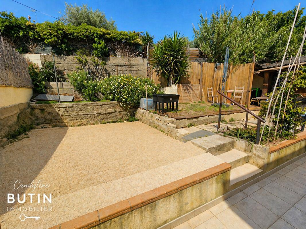 BEZIERS Maison de ville 122 m² , 5 chambres , extérieur avec charme 12