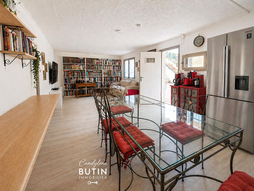 BEZIERS Maison de ville 122 m² , 5 chambres , extérieur avec charme 3