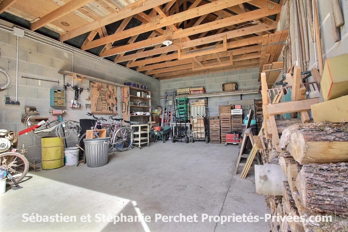 EPIEDS-EN-BEAUCE Maison de plain-pied 2006 ? 3 chambres ? grenier aménageable ? Terrain clos et arboré de 1013 m2 ? Garage 32 m² 13