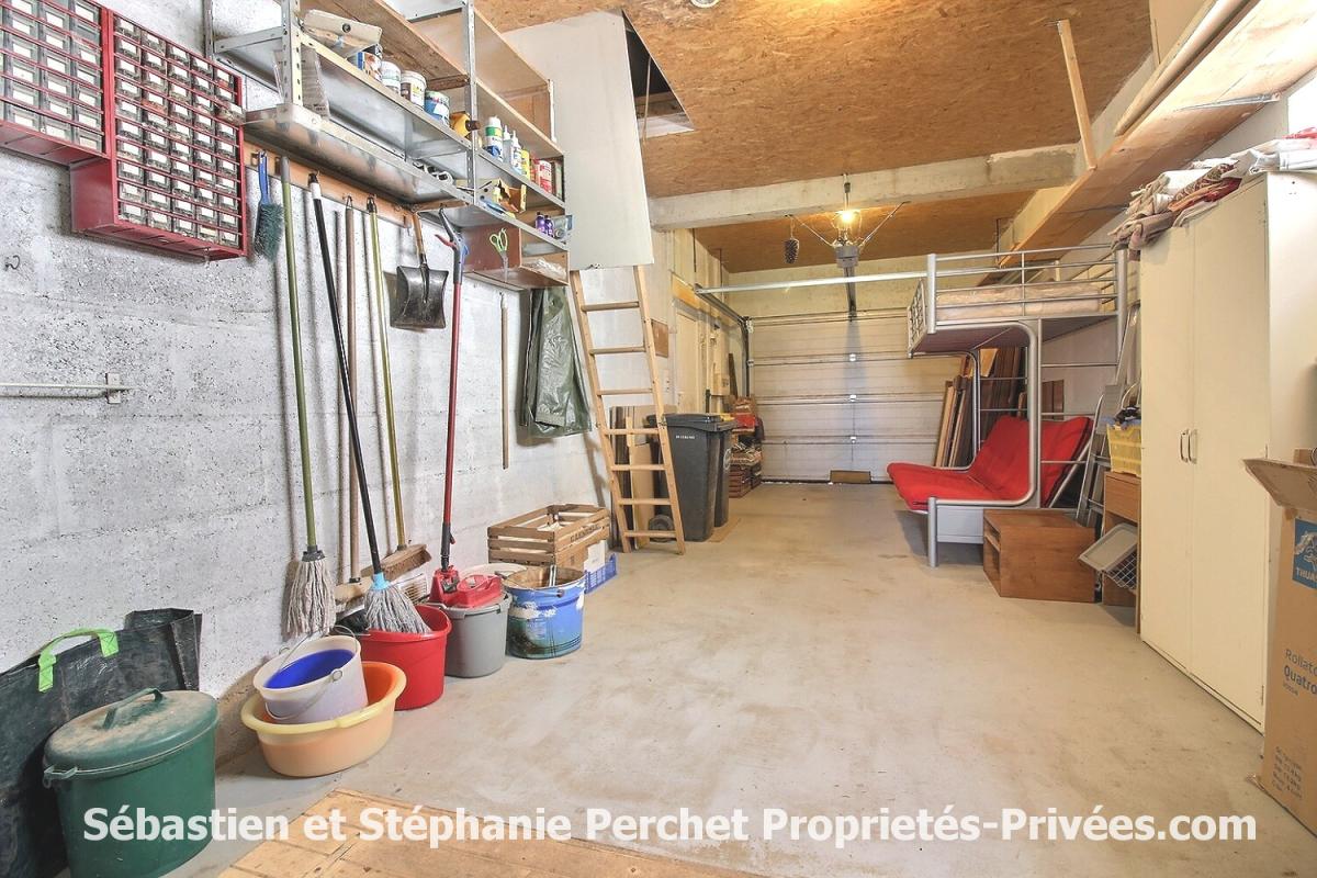 EPIEDS-EN-BEAUCE Maison de plain-pied 2006 ? 3 chambres ? grenier aménageable ? Terrain clos et arboré de 1013 m2 ? Garage 32 m² 6