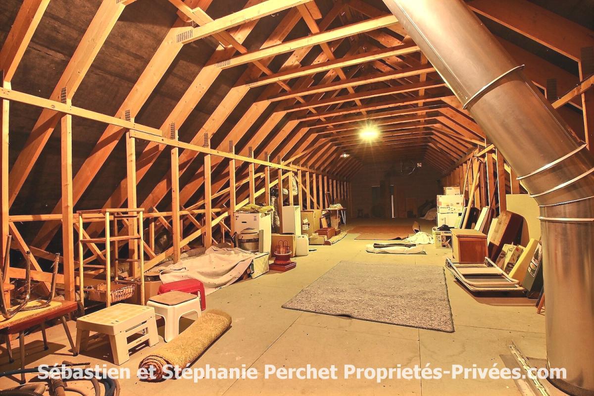 EPIEDS-EN-BEAUCE Maison de plain-pied 2006 ? 3 chambres ? grenier aménageable ? Terrain clos et arboré de 1013 m2 ? Garage 32 m² 7