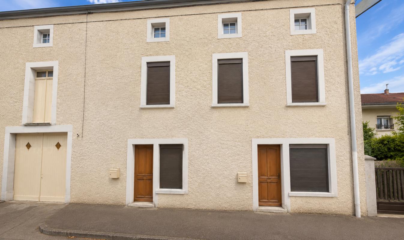 TREVERAY Ensemble immobilier ? F4 + Studio indépendant + Dépendance ? 5 pièces ? 139 m² ? 90 000 1