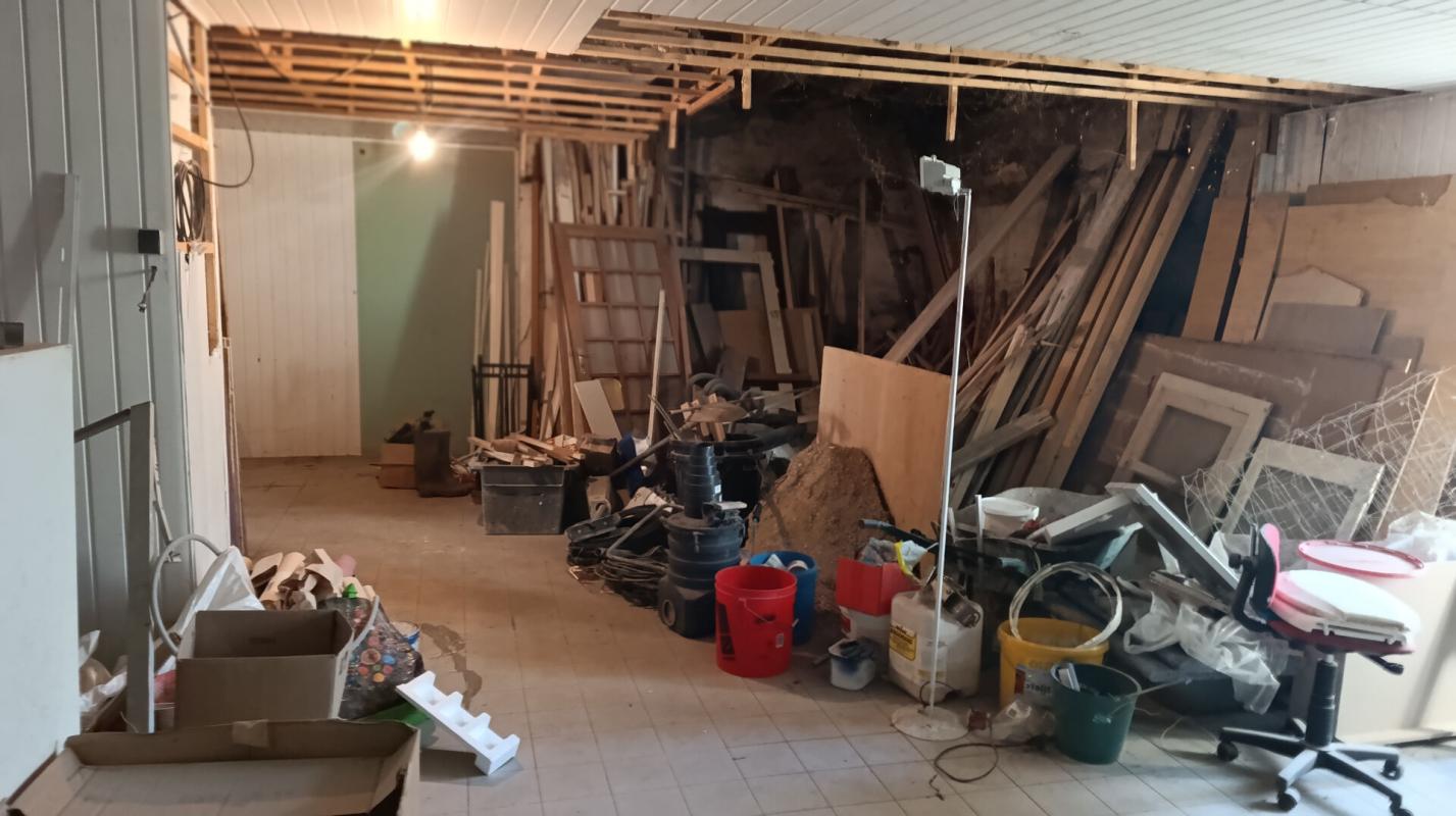 TREVERAY Ensemble immobilier ? F4 + Studio indépendant + Dépendance ? 5 pièces ? 139 m² ? 90 000 10
