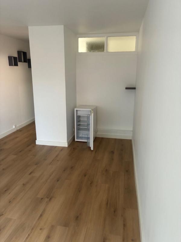 GRAVIGNY GRAVIGNY - 27930 - Studio RDC - Résidence sécurisée - 24 m2 - 52000  HAI 2