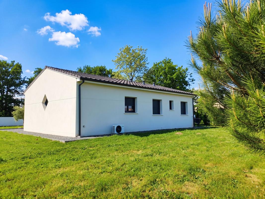 SAINT-PIERRE-DU-PALAIS Maison St Pierre Du Palais 4 pièce(s) 90 m2 5