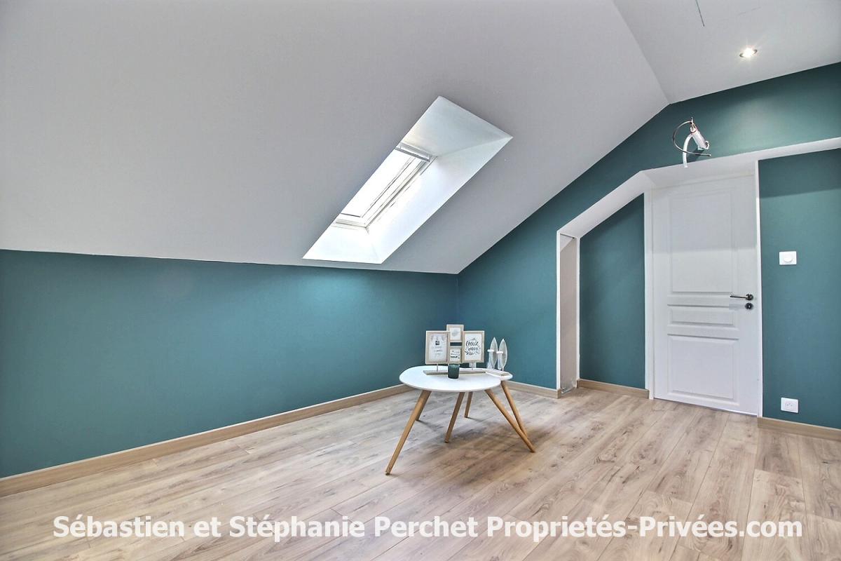 GIDY longère de charme en cours de rénovation -157 m² - 6 chambres -Terrain de 1 388 m² - Grand garage de 60 m² - Environnement calme et fort potentiel 8