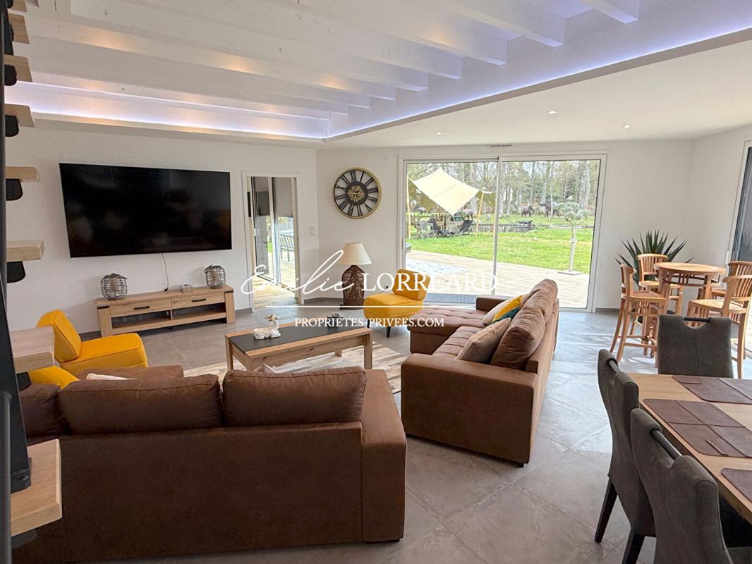 LE MANS Maison au sud du Mans 6 pièce(s) 216 m2 4