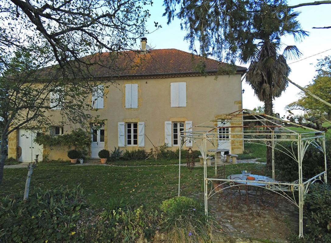 MIRANDE Maison gasconne de 160 m² sur 8900 m² avec vue sur les Pyrénées 3