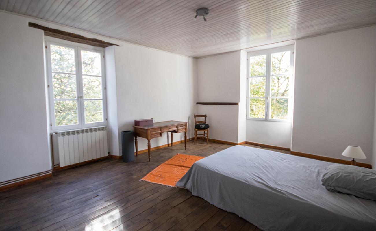 MIRANDE Maison gasconne de 160 m² sur 8900 m² avec vue sur les Pyrénées 9