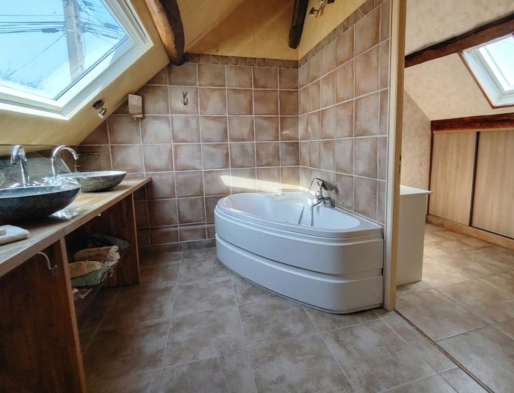 BONNEVAL Maison proche de Bonneval 115 m2 avec 4 chambres 10