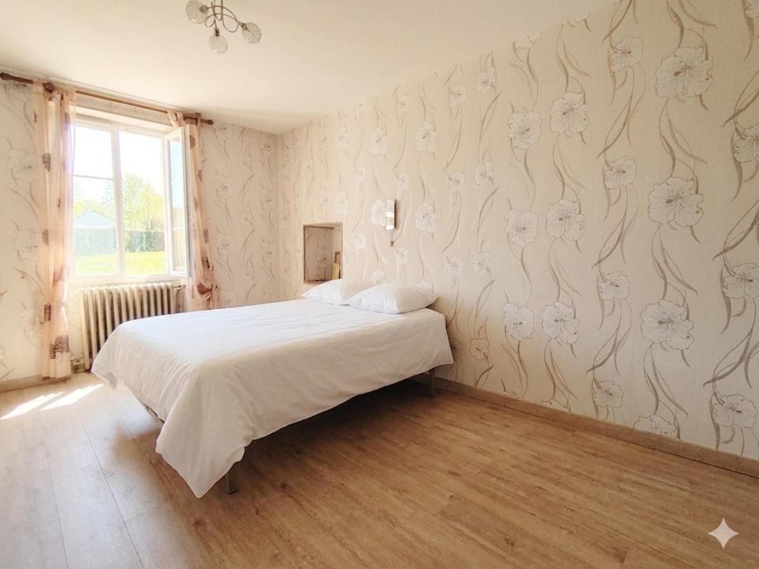 BONNEVAL Maison proche de Bonneval 115 m2 avec 4 chambres 6