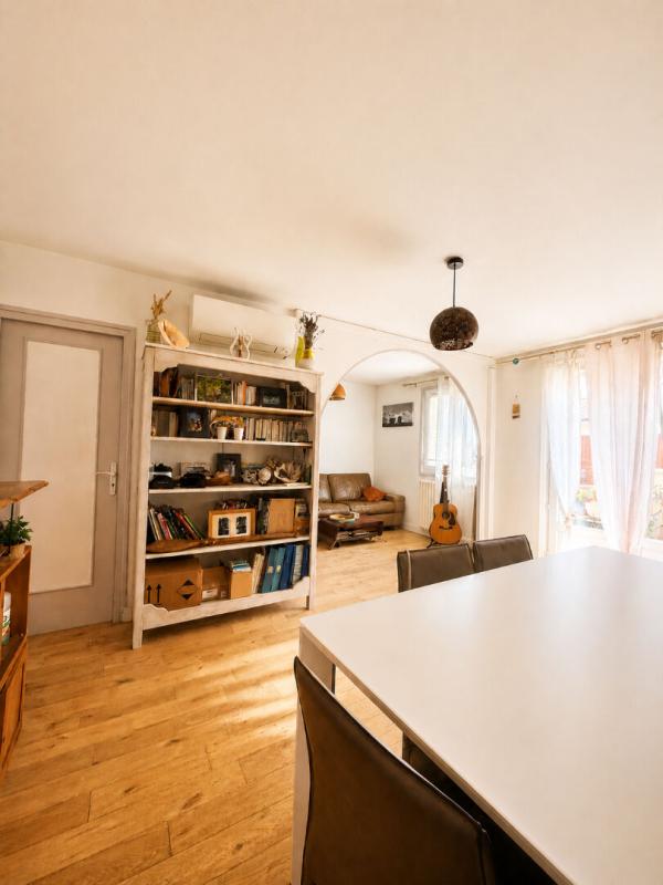 LA TRONCHE Appartement La Tronche 5 pièce(s) 74 m2 1