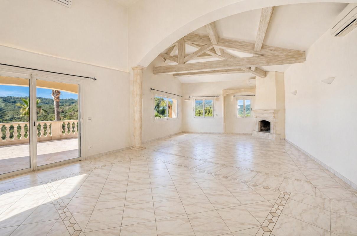 ROQUEBRUNE-SUR-ARGENS Villa Roquebrune Sur Argens 7 pièce(s) 160 m2 3