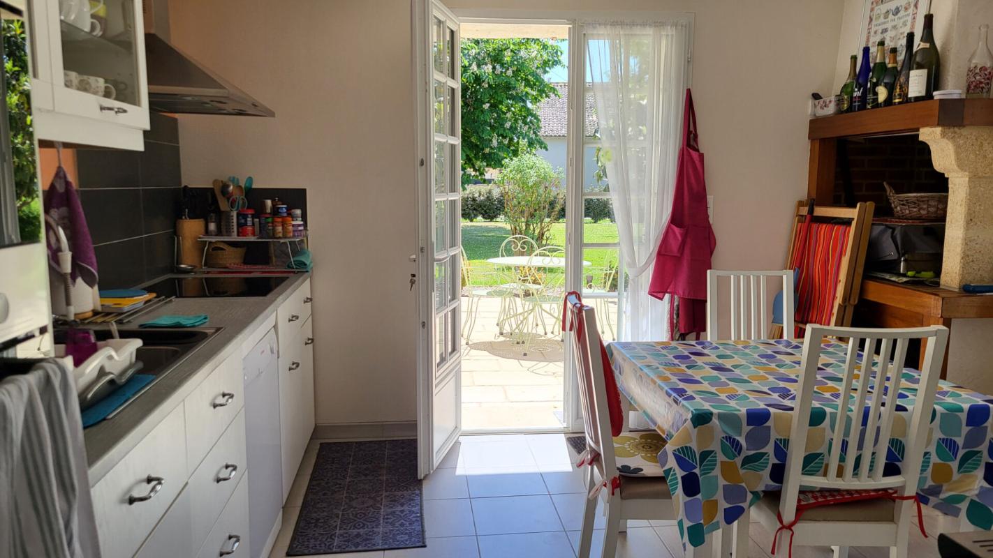 BERGERAC Proche Bergerac Demeure en pierres, gite et dépendances 17 pièces sur  parcelle de 23000 m² 14