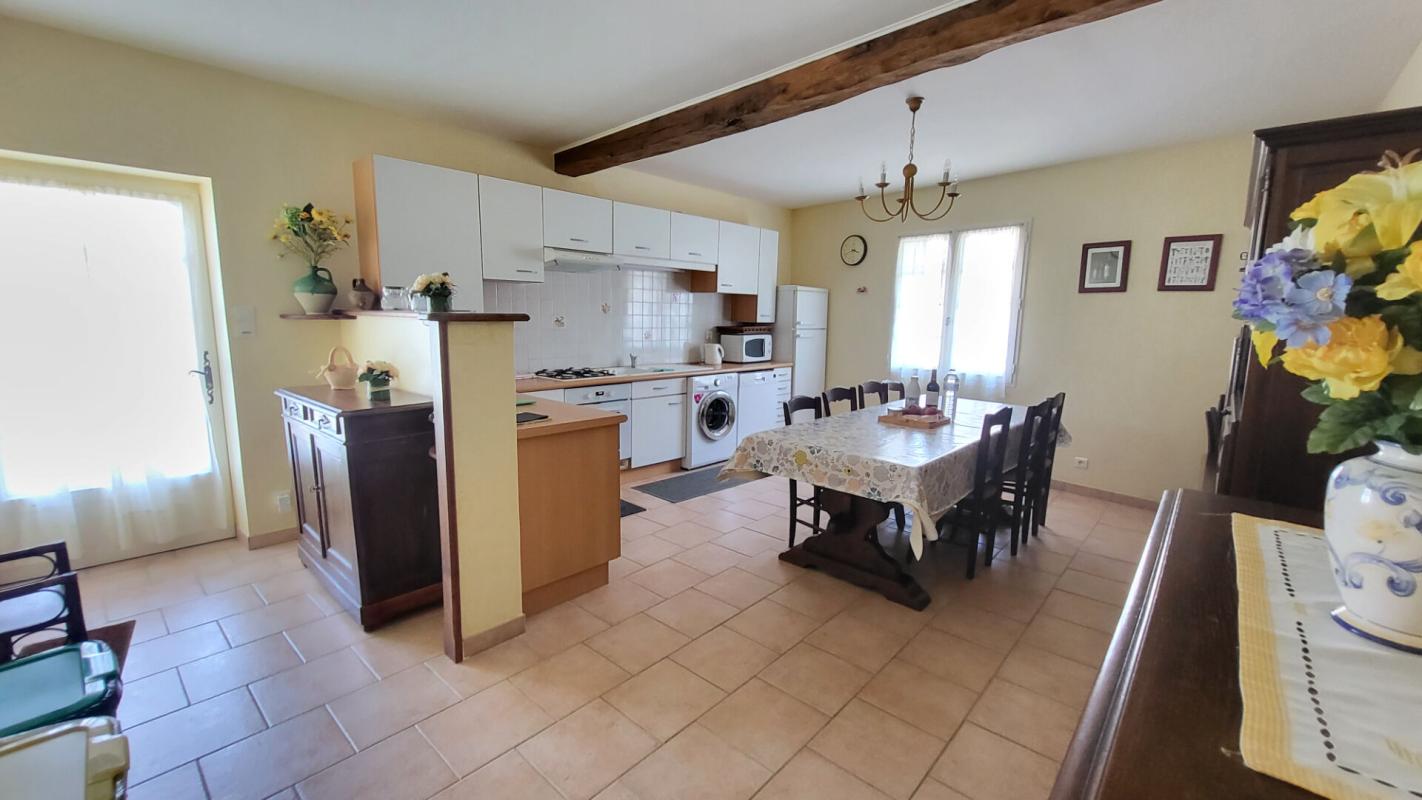 BERGERAC Proche Bergerac Demeure en pierres, gite et dépendances 17 pièces sur  parcelle de 23000 m² 9
