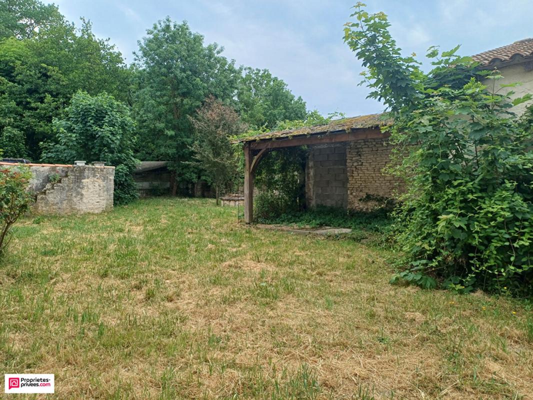 MAGNE Magné - maison ancienne à rénover 5