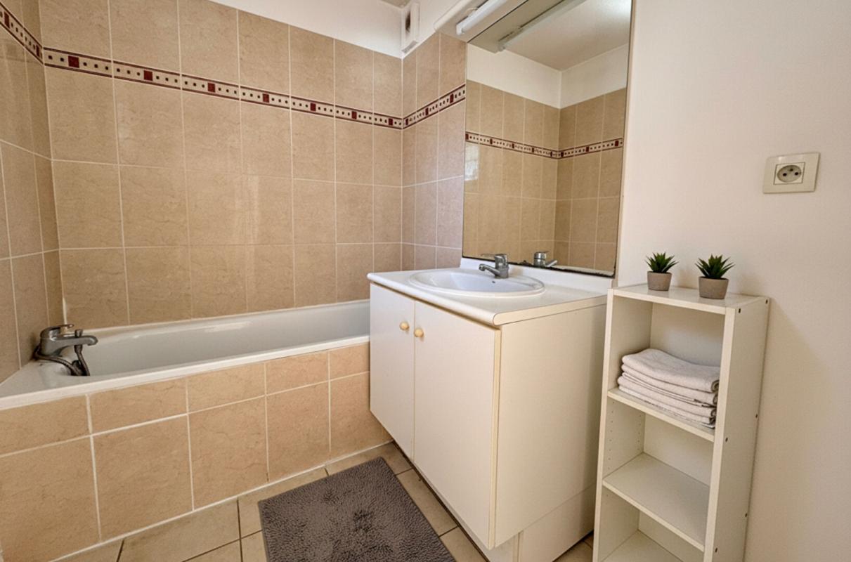 ISTRES Appartement type 2 avec terrasse et parking 4
