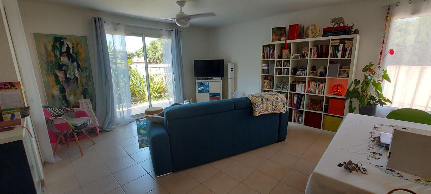 NIMES 30. GARD. NIMES. Belle maison contemporaine de 84 m2 sur terrain arboré de 728 m2 avec piscine quartier Carreau de Lanes 3