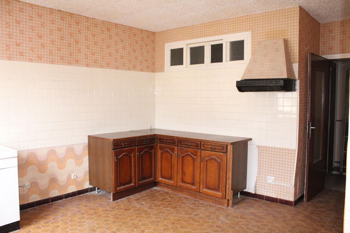 LANGOGNE Maison  6 pièce(s) avec 2 appartements, garage  et jardin 1