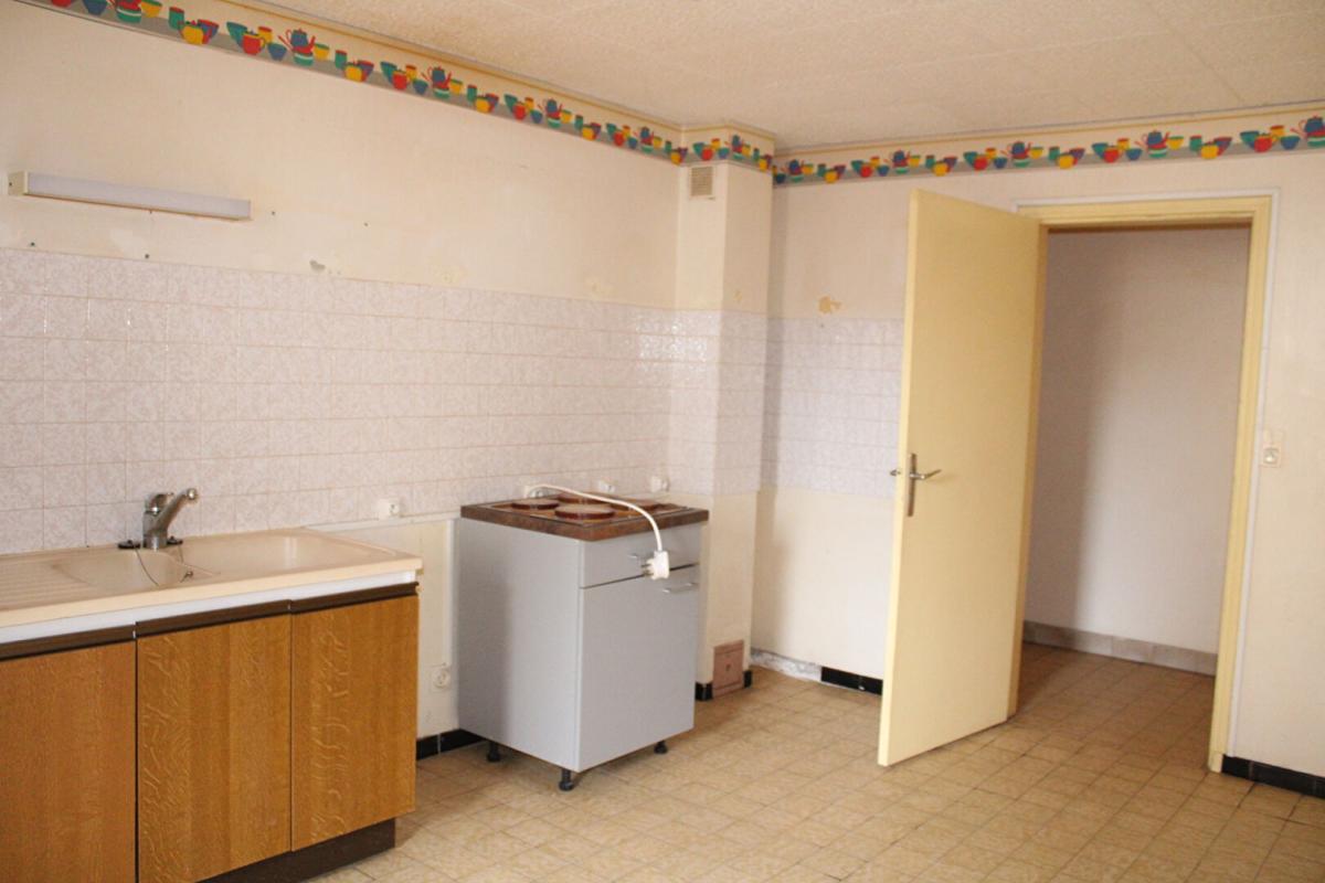 LANGOGNE Maison  6 pièce(s) avec 2 appartements, garage  et jardin 14