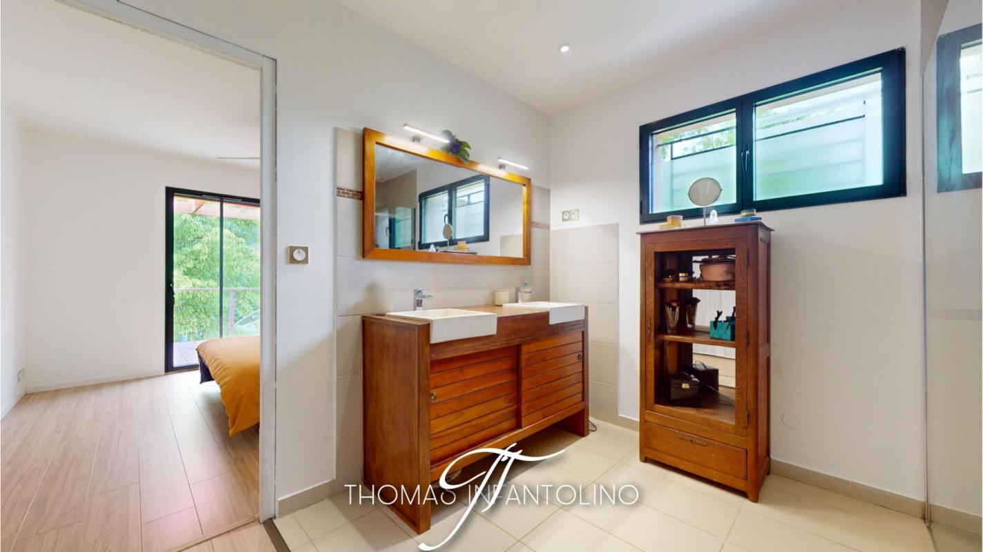VERZEILLE EN EXCLUSIVITE - PLAIN PIED - 3 CHAMBRES - SOUS SOL - PISCINE 16