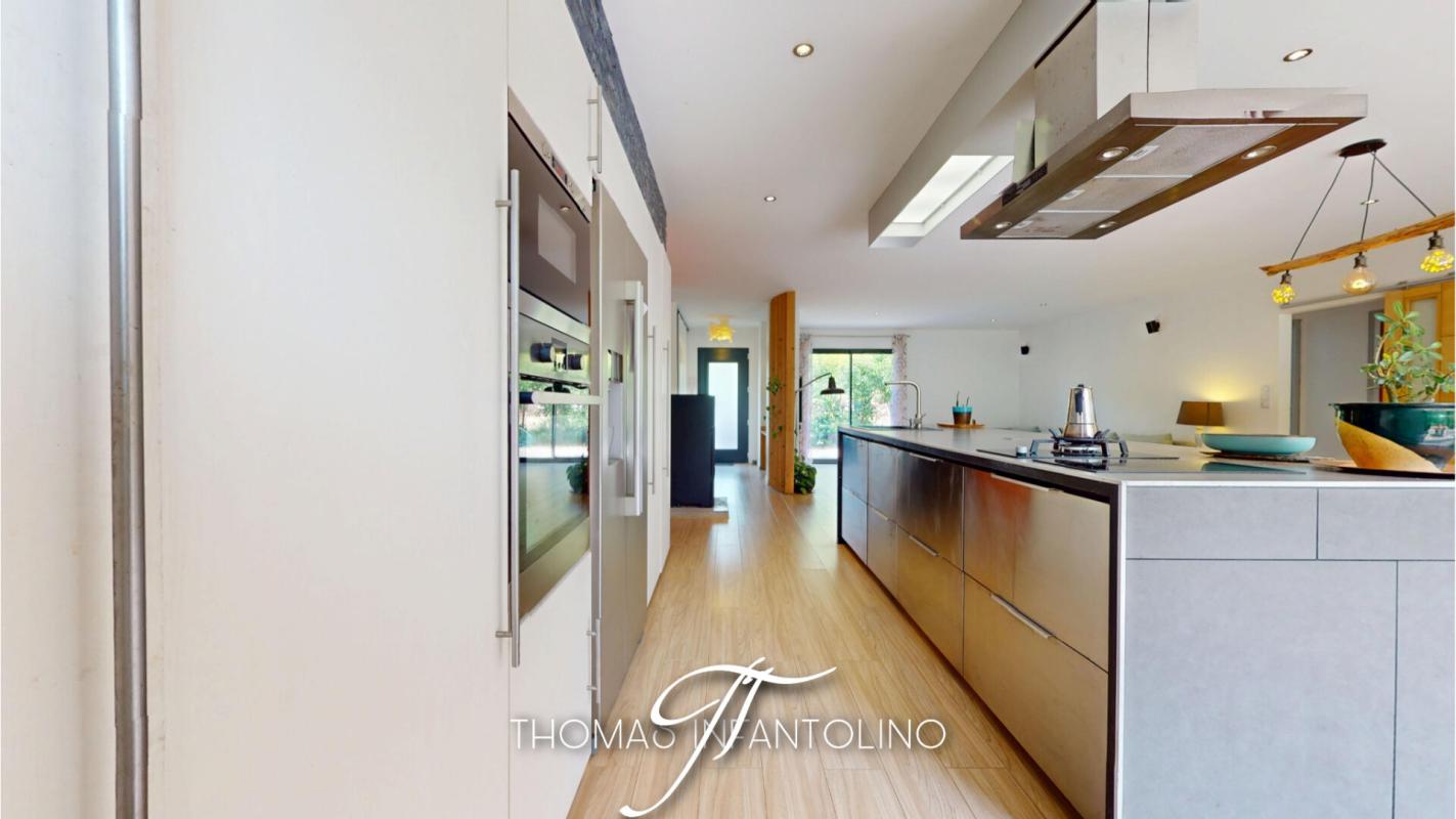 VERZEILLE EN EXCLUSIVITE - PLAIN PIED - 3 CHAMBRES - SOUS SOL - PISCINE 9