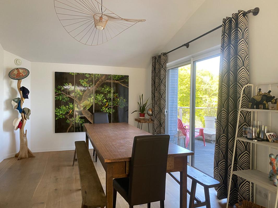 MUZILLAC belle opportunité maison avec dépendance  238M2 sur 14000M2 de terrain 5