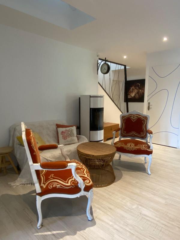 MUZILLAC belle opportunité maison avec dépendance  238M2 sur 14000M2 de terrain 8