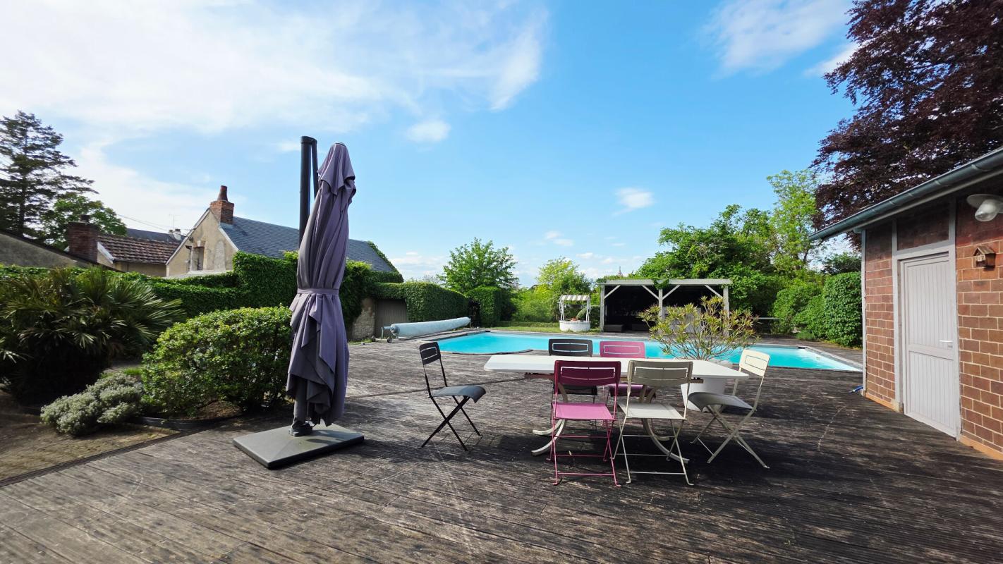 BOURGES BOURGES MAISON 183 M² 7 PIECES 5 CHAMBRES PISCINE 17