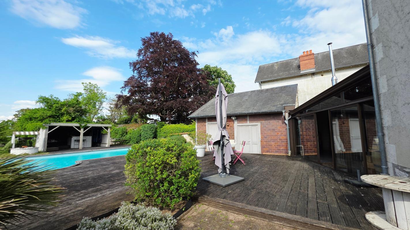 BOURGES BOURGES MAISON 183 M² 7 PIECES 5 CHAMBRES PISCINE 18