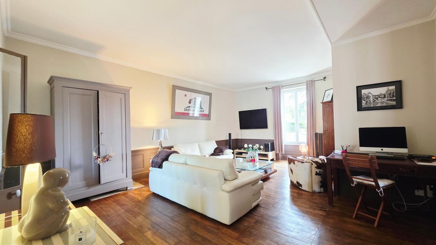 BOURGES BOURGES MAISON 183 M² 7 PIECES 5 CHAMBRES PISCINE 7