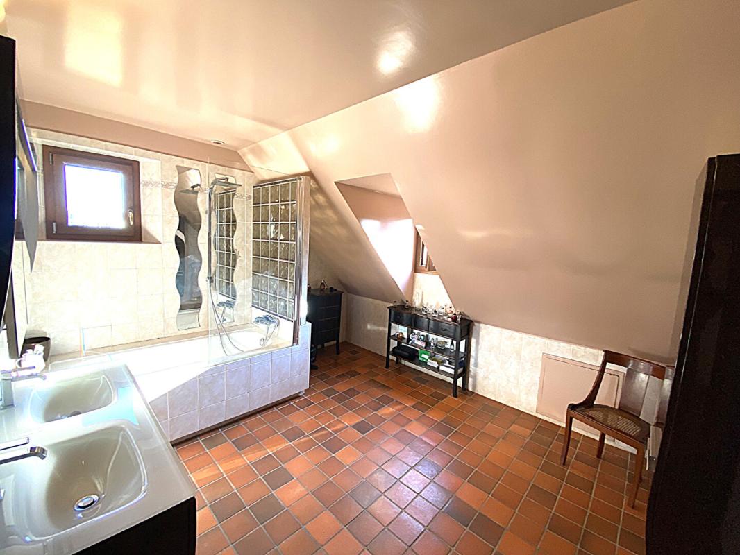 CLAMART Splendide maison 8 pièces à vendre à Clamart 6